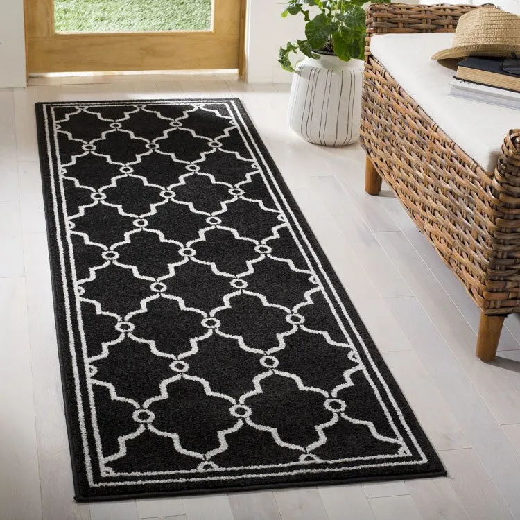 Amherst 2' 3" x 7' Indoor/Outdoor Woven Area Rug - Anthracite/Ivory