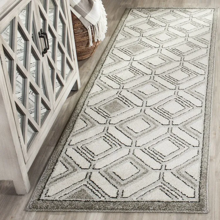 Amherst 2' 3" x 7' Indoor/Outdoor Woven Area Rug - Ivory/Light Gray