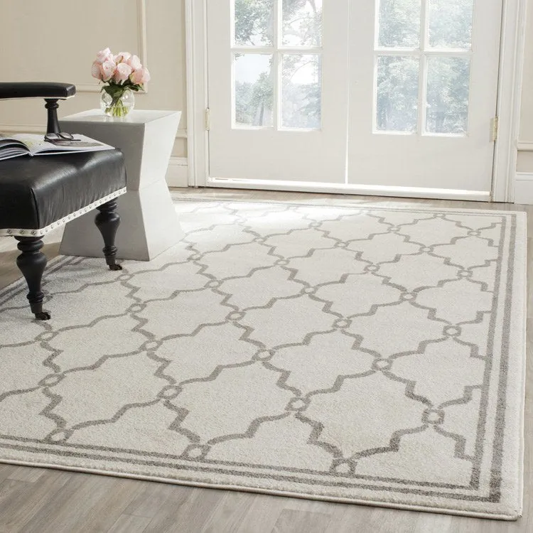 Amherst 6' x 9' Indoor/Outdoor Woven Area Rug - Ivory/Gray