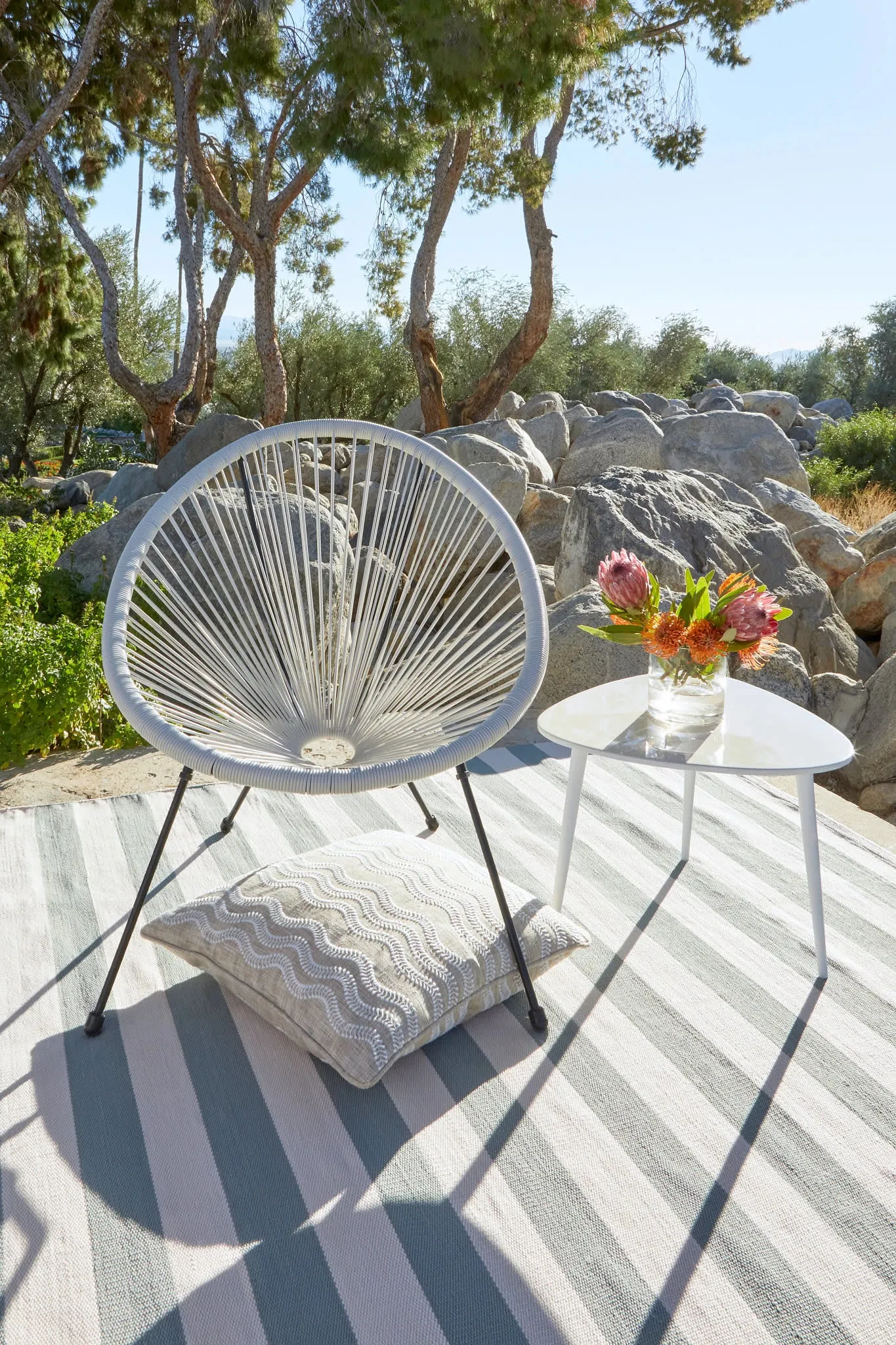 Catamaran Stripe Light Blue/Ivory Handwoven Indoor/Outdoor Rug Swatch