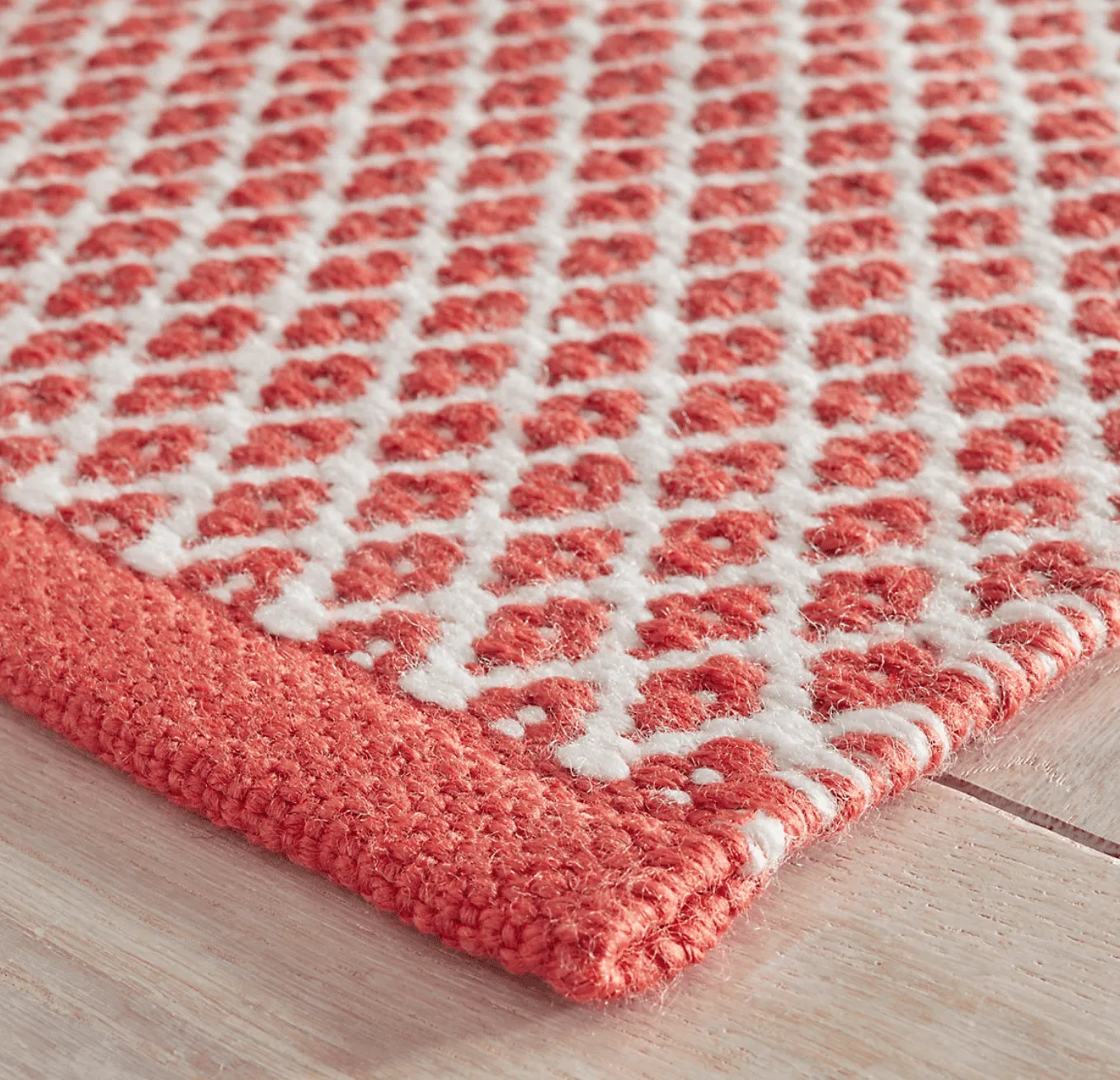 Mainsail Handwoven Indoor/Outdoor Rug - Red