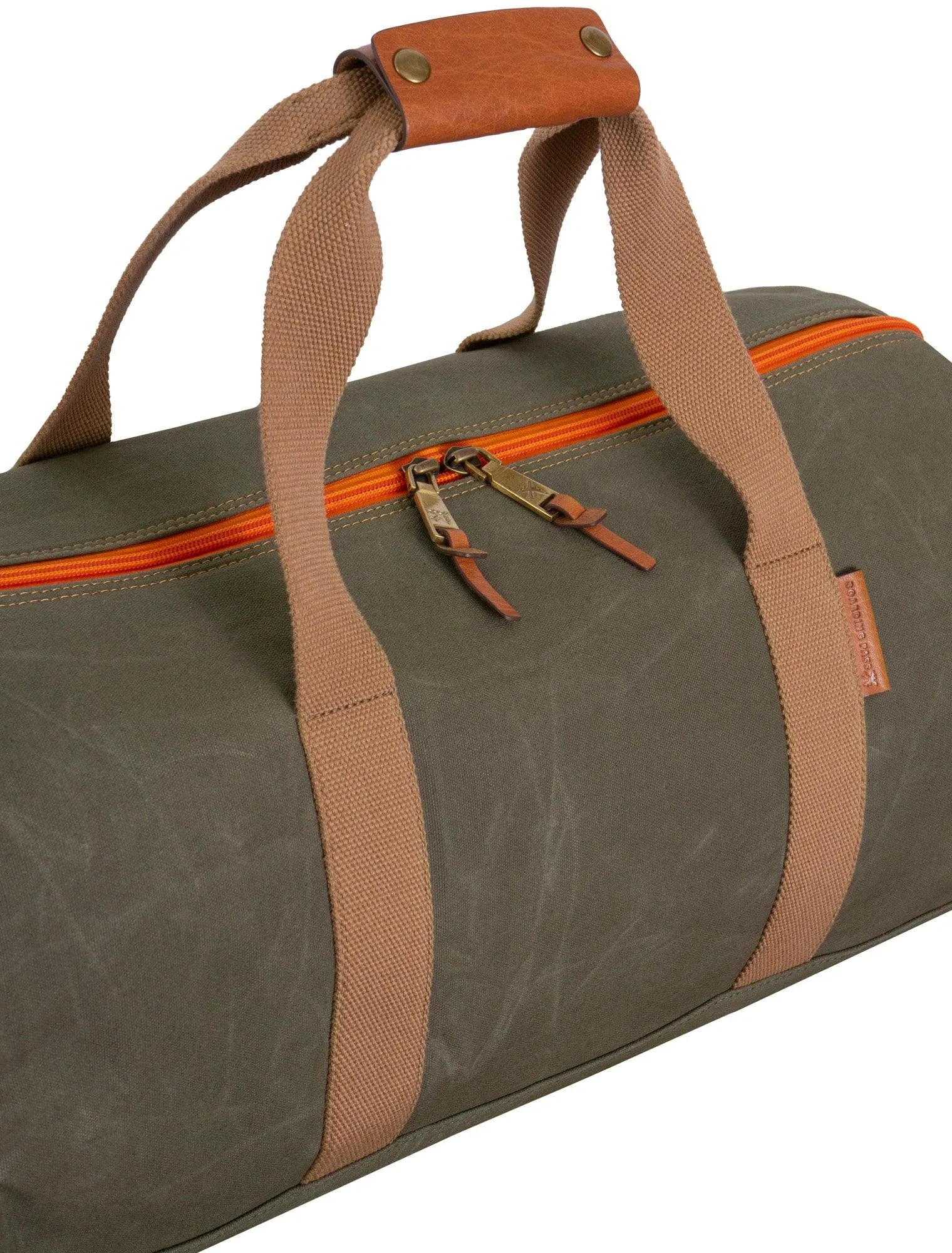 Voyager 20"Waxed Canvas Shoe Pocket Duffel - Olive